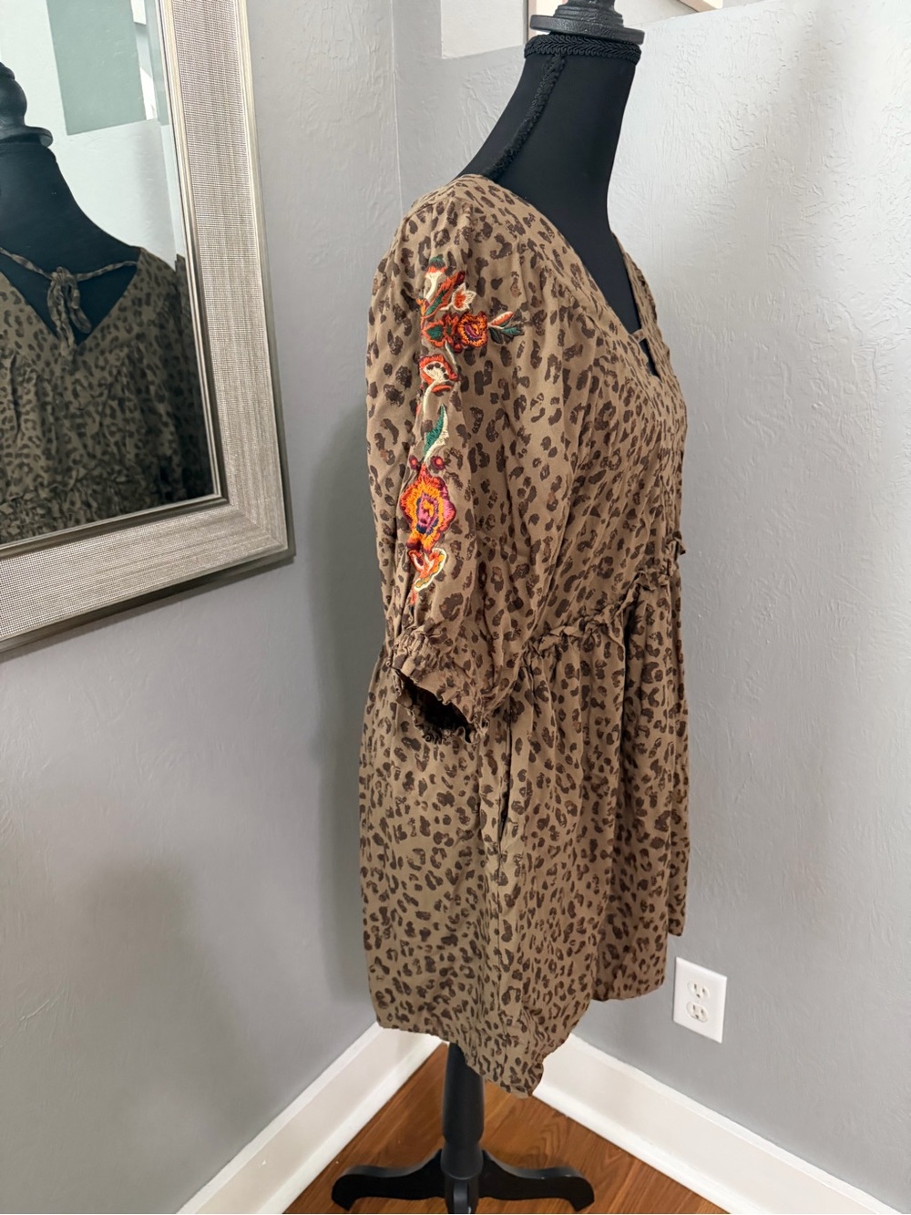 Cato Cheetah Print Floral Embroidered Puff Sleeve Ruffle Boho Sedona Dress Lg - Picture 6 of 8